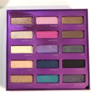 Urban Decay Eyeshadow Palette